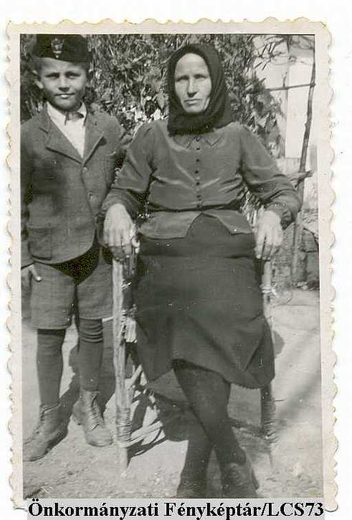 Fülöp Emilné sz.: Szalontai Erzsébet és fia Emil 1938-1940